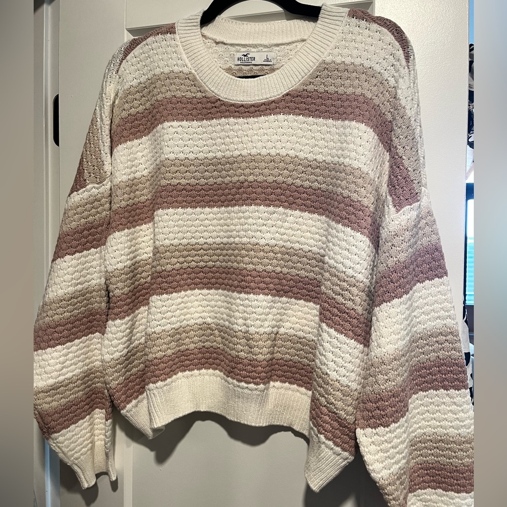 Hollister sweater blush tan cream
